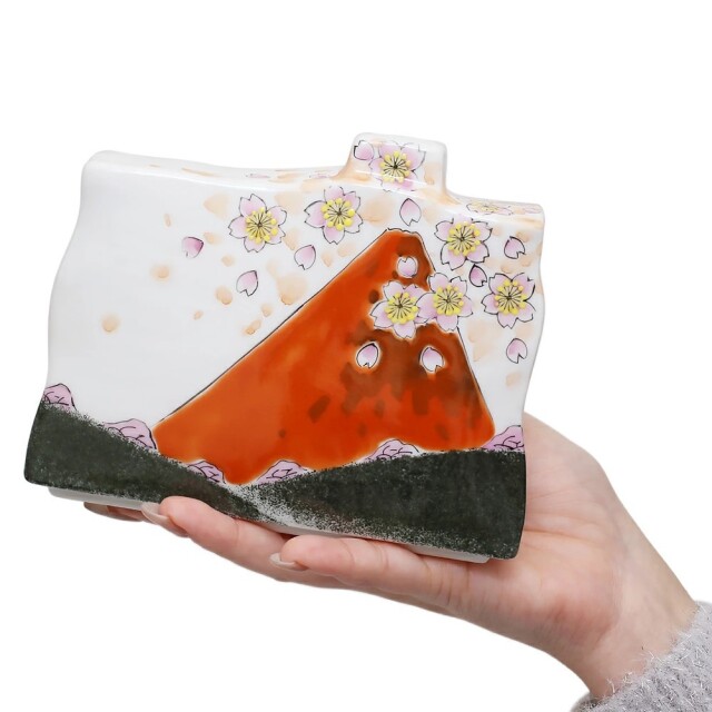 ♦ 九谷焼 雲龍文瓶 青山作 日本画家コラボ作品 淡彩画 置物飾り 送料無料】日本製 九谷焼/北陸伝統工芸/工芸品 花瓶/花びん/一輪生