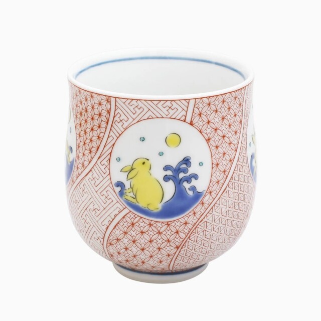 日本製 九谷焼 久谷五彩 磁気 陶器 陶磁器 湯呑 コップ カップ 赤絵うさぎ ウサギ 青郊窯 華やか 鮮やか お洒落 オシャレ お祝い7501-SK25
