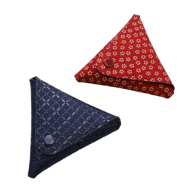 日本製 印伝/INDENYA/印傳屋 小銭入れ/コインケース/財布 輪繋ぎ/七宝繋ぎ/小桜 ブラック/ネイビー/レッド 三角 トライアングル コンパクト 鹿革/漆 プレゼント7510-IY25