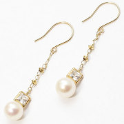 10金 ピアス 淡水パール キュービックジルコニア K10YG フック式　5002-YG15