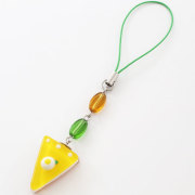 【クリックポスト便対応】【日本製】【小樽】北海道/ガラス/ガラス工芸　手作り/ハンドメイド　ストラップ/キーホルダー　ケーキ/スイーツ　イエロー/黄色　雑貨 小物 5480-OS17