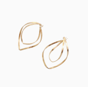 【送料無料】10金 K10 10k ゴールド GOLD ピアス 地金 ダブル フープ サークル モチーフ 可愛い 華奢 デザイン お洒落 女性 レディース 6379-UK25