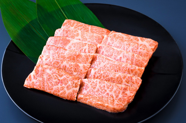 黒毛和牛三角バラカルビ 1000g A5 鹿児島 鹿児島黒牛三角バラカルビ焼肉用300g[A5等級BMS10以上]