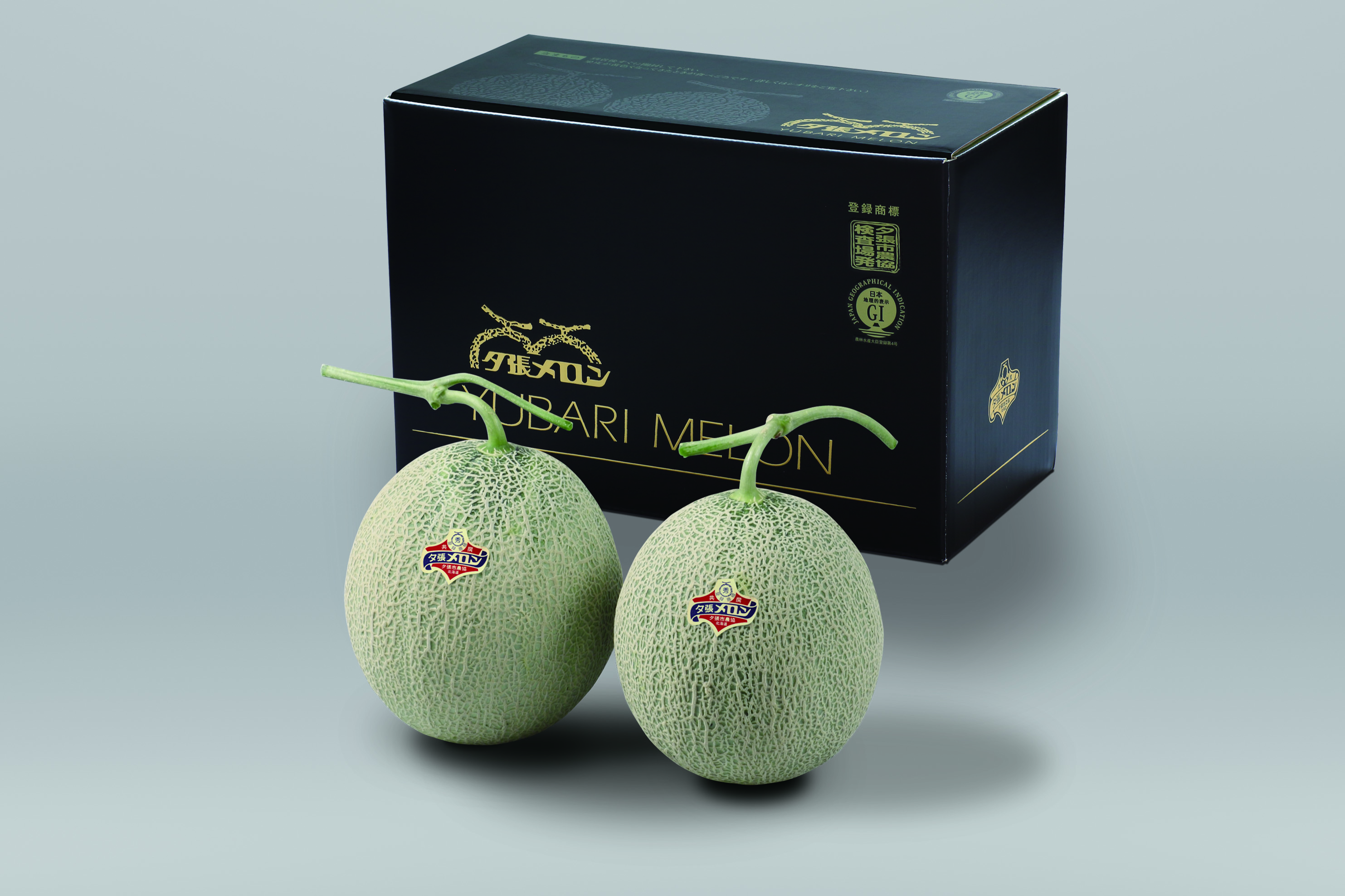 ＜スペシャルボックス（黒）＞夕張メロン　秀品2kg・2玉入【送料込み】