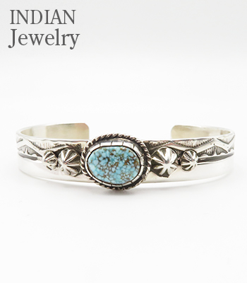 NAVAJO STAMED BANGLE Henry Mariano
