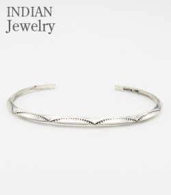 NAVAJO STAMPED SILVER BANGLE Elaine Tahe