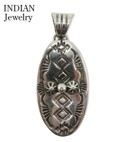 Navajo Stampede Pendant Geneva Ramone