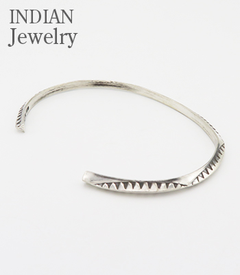 INDIAN JEWELRY ナバホ族|エレイン・タへ|トライアングル