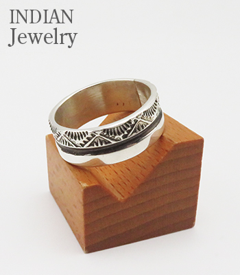 INDIAN JEWELRY ナバホ族|スタンプワーク|リング『Navajo Stampede