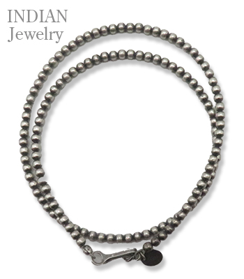 Indian Jewelry ブレスレット ナバホ族 ハンドメイド INDIAN JEWELRY ナバホ族|ハンドメイド|シルバービーズ|2重