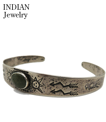 1940’s フレッドハービースタイル ターコイズ スターリングシルバーバングル INDIAN JEWELRY フレッドハーヴィースタイル|1940's|ターコイズ