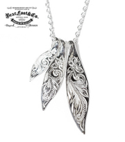 Bear Foot Leafs PENDANT