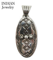 Navajo Stampede Pendant Geneva Ramone