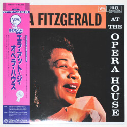 アット・ザ・オペラハウス／エラ・フィッツジェラルド（中古LP／美盤）