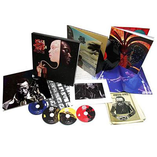 ビッチェズ・ブリュー／マイルス・デイビス【40周年記念BOX仕様（3CD+
