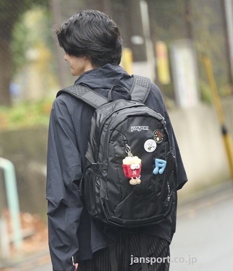 NEWJUMP PRO Lサイズ AGAVE （アガベ) BLACK（黒） |【公式通販】JANSPORT（ジャンスポーツ