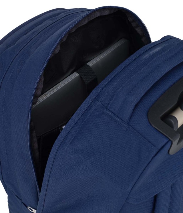 DRIVER 8 （ドライバーエイト） NAVY（紺）|【公式通販】JANSPORT