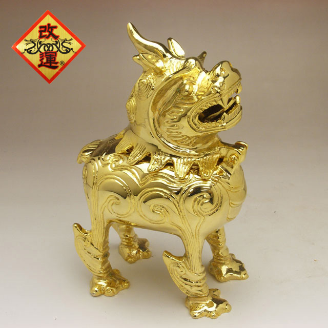 【改運】財運の貔貅 ヒキュウ  金メッキ６寸半（メス）【送料無料】(f50036)