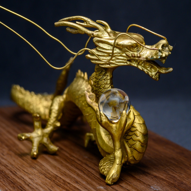 改運】皇帝願い龍【送料無料】(f50202)（風水の龍、龍の置物）