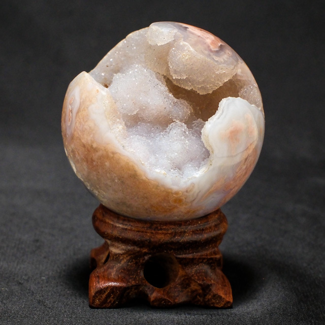 特選】桜瑪瑙ジオード丸玉 55mm フラワー結晶 招福招財 マダガスカル産