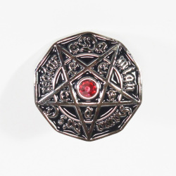 ダミアン D.H.C. ピンズ