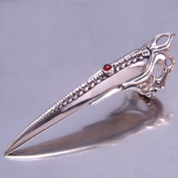 MOON CLAW