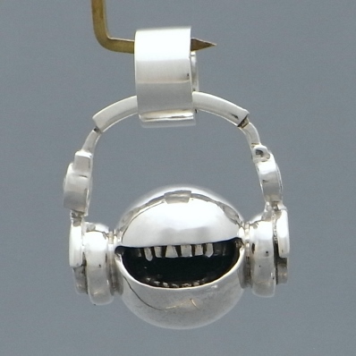 EPPTダイヤアイスマイルRVPNTペンダントヘッド EPPTダイヤアイスマイルRVPNTペンダントヘッド - メルカリ