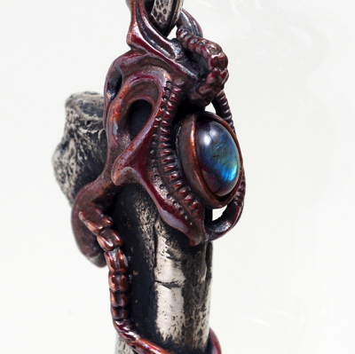 炎の眼 ペンダント - シルバー×オリハルコン