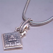 極上　猿根付　24g 東里7-0816⭐︎2F 極上 和彫 猿 根付 16g 東キ7-0829☆2F - メルカリ