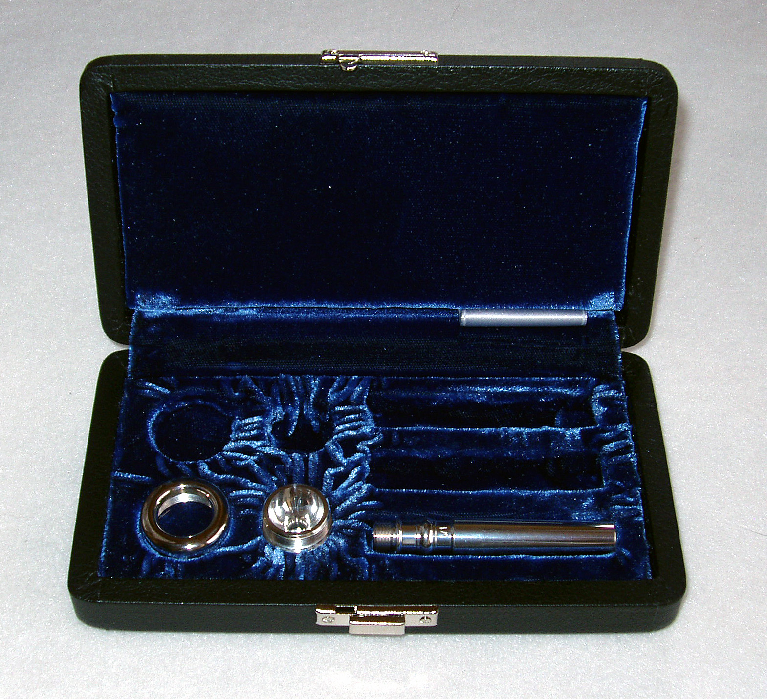 Klawus Breslmair 3パーツタイプ専用ケース S