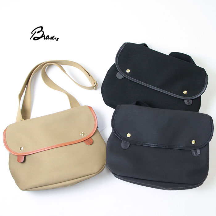 Brady　ブレディ　ショルダーバッグ　AVON