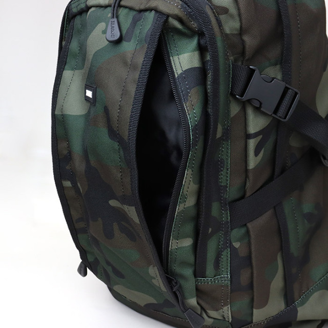 XLARGE エクストララージ マルチポケットバックパック 101254053001