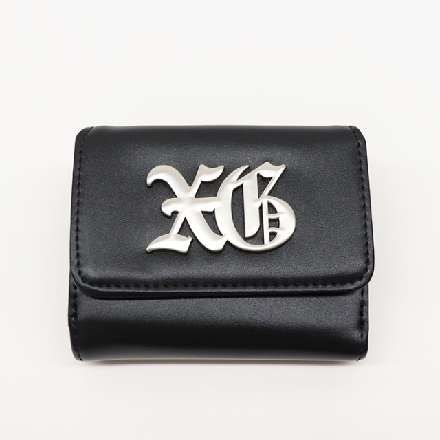 X-girl エックスガール OLD ENGLISH LOGO BUCKLE FAUX LEATHER MINI WALLET 三つ折りウォレット 105244054006