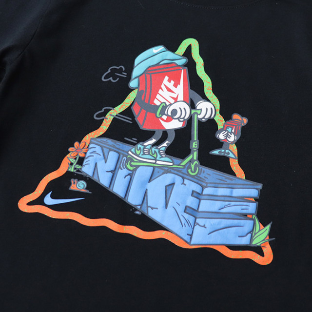 NIKE ナイキ キッズ 半袖Tシャツ 68N061-023