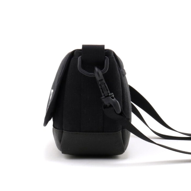 CHUMS チャムス Small Camera Shoulder Sweat Nylon スモール