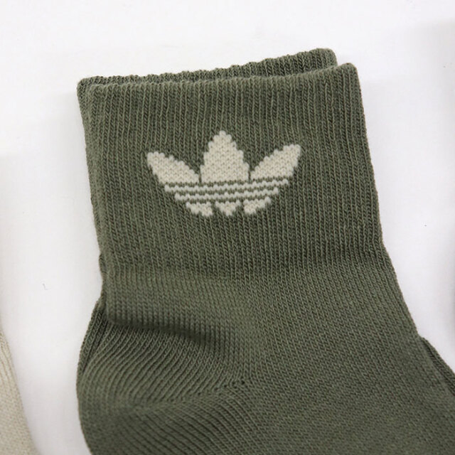 adidas,アディダス,キッズソックス,IXQ43