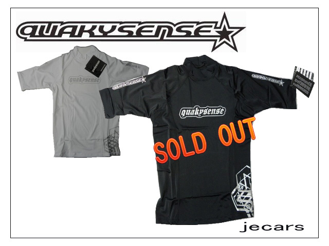 送料無料！クエーキーセンス/ラッシュガード！ ショート！半袖　ＵＶケア♪　Ｓホワイト！