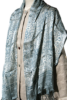 ストール■バリ バティックプリント シルクストール（STEELBLUE）
