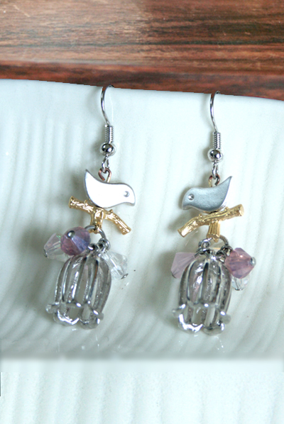 小鳥と鳥かごのピアス