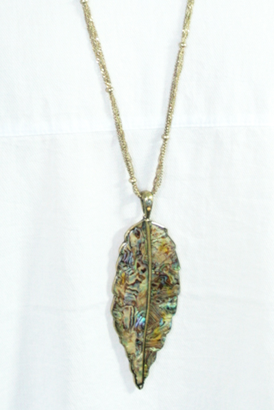 きらきらシェル（貝）リーフペンダント