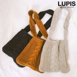ケーブル編みニットハンドバッグ