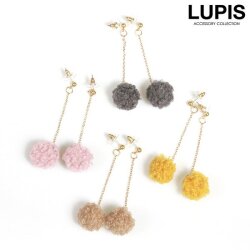 プードルポンポンチェーンピアス