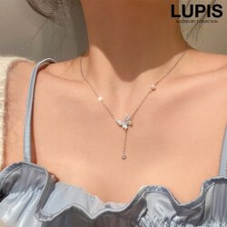 パヴェバタフライネックレス