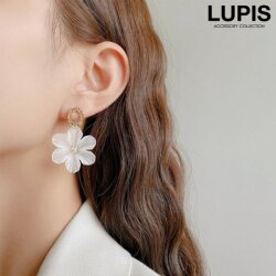 マットクリアフラワーピアス