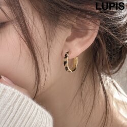 レオパード柄フープピアス