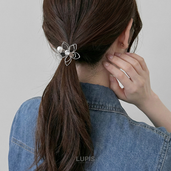 ワイヤーフラワーパールチャームヘアゴム - ヘアアクセサリーを激安で