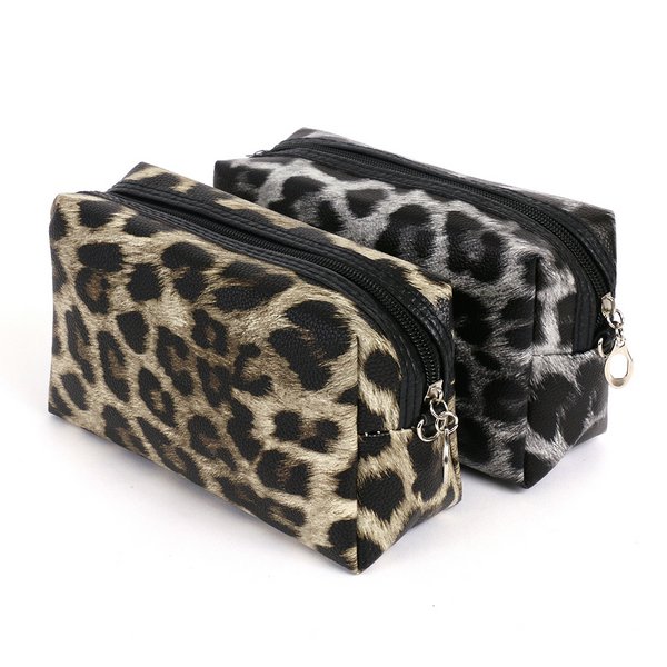 レオパード柄スクエアポーチ - バッグ・ポーチ・財布を激安で通販販売