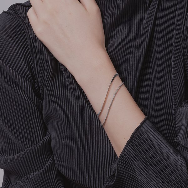 金属アレルギー対応 316L】2連スネークチェーンステンレスブレスレット