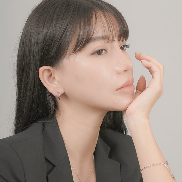 ゴージャス【RL】レザーラップ フープイヤリング Reflection Long Earrings - GOLD / RAGBAG (リフレクション