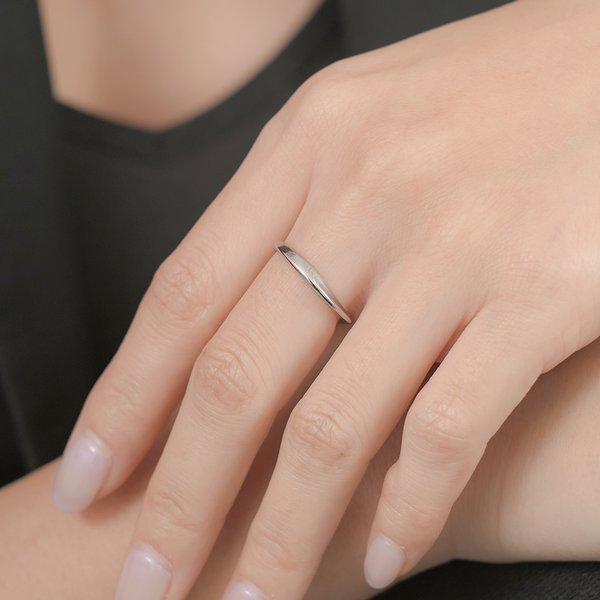 金属アレルギー対応 316L】シンプルツイストステンレスリング